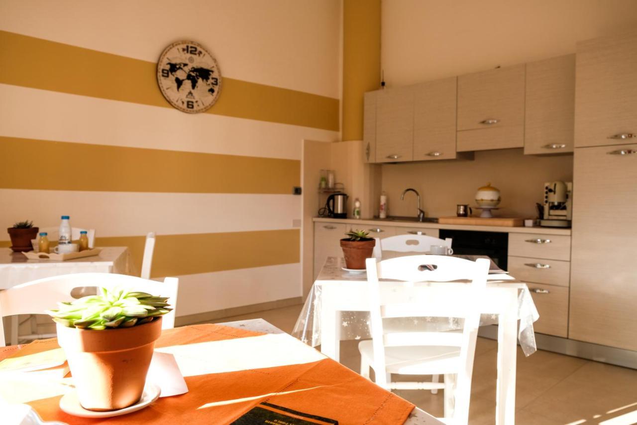 L&B Bed And Breakfast Терранова-ди-Поллино Экстерьер фото