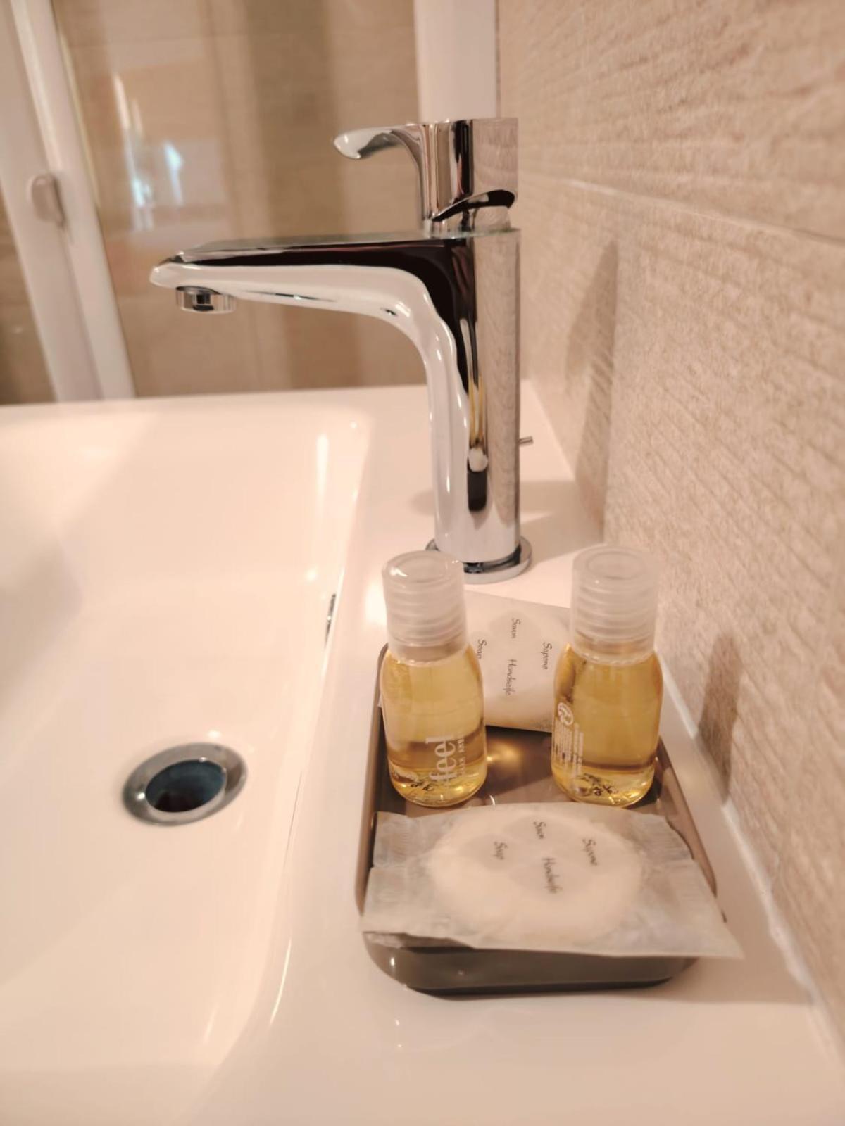 L&B Bed And Breakfast Терранова-ди-Поллино Экстерьер фото