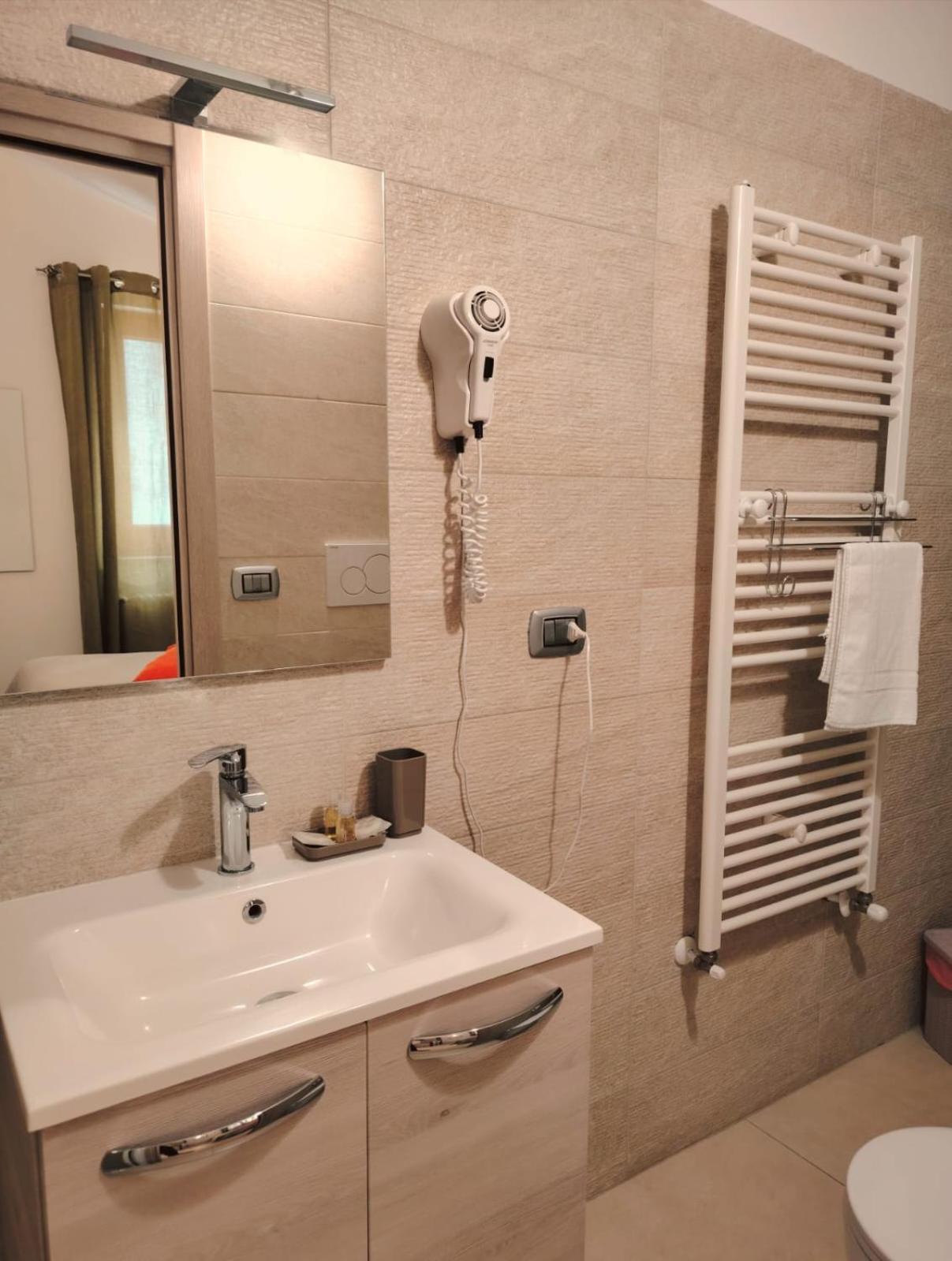 L&B Bed And Breakfast Терранова-ди-Поллино Экстерьер фото