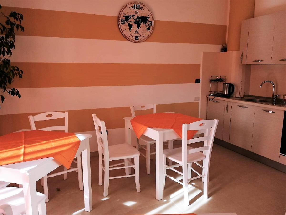 L&B Bed And Breakfast Терранова-ди-Поллино Экстерьер фото